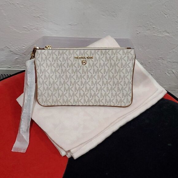 Michael Kors Jet Set Charm Wristlet in Vanilla & Acorn with Free Scarf